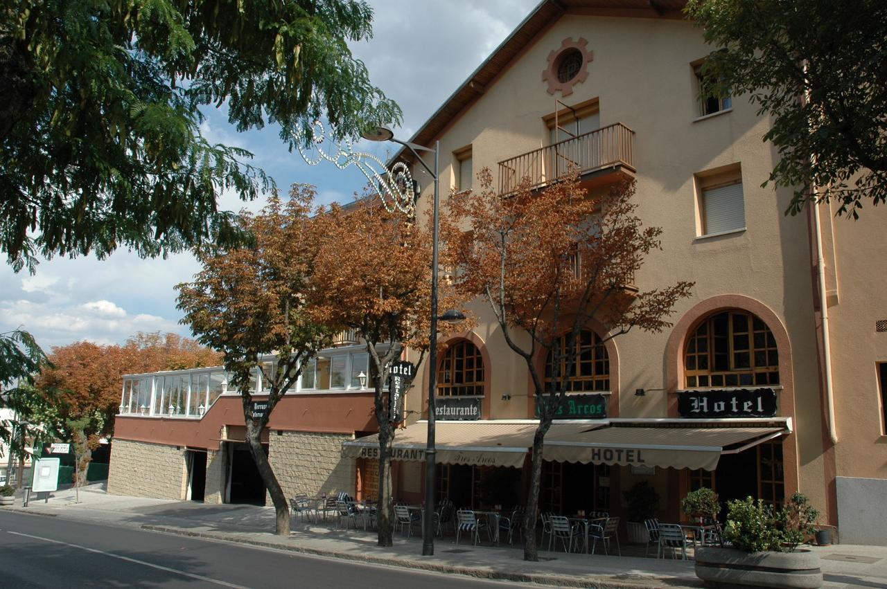 Hotel Tres Arcos San Lorenzo de El Escorial Bagian luar foto