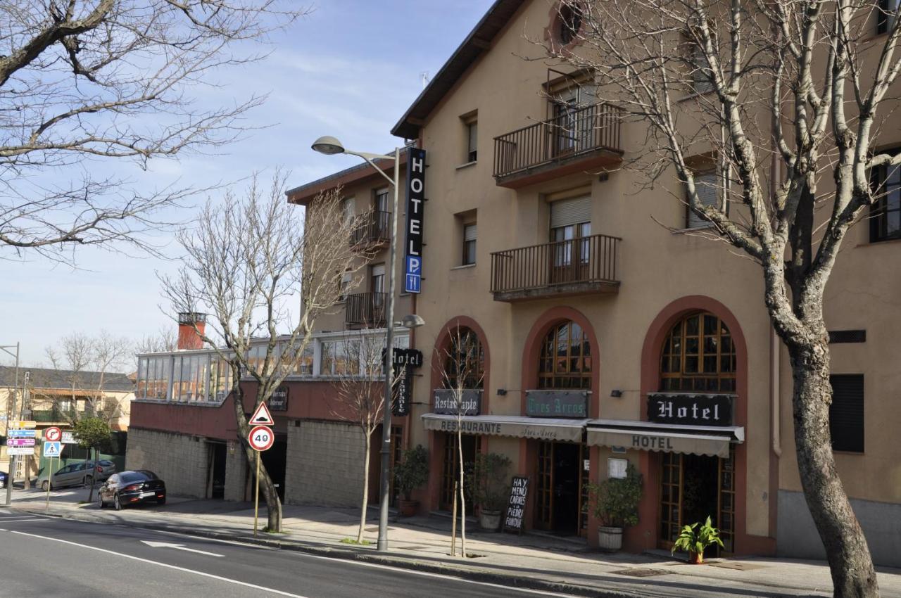 Hotel Tres Arcos San Lorenzo de El Escorial Ruang foto